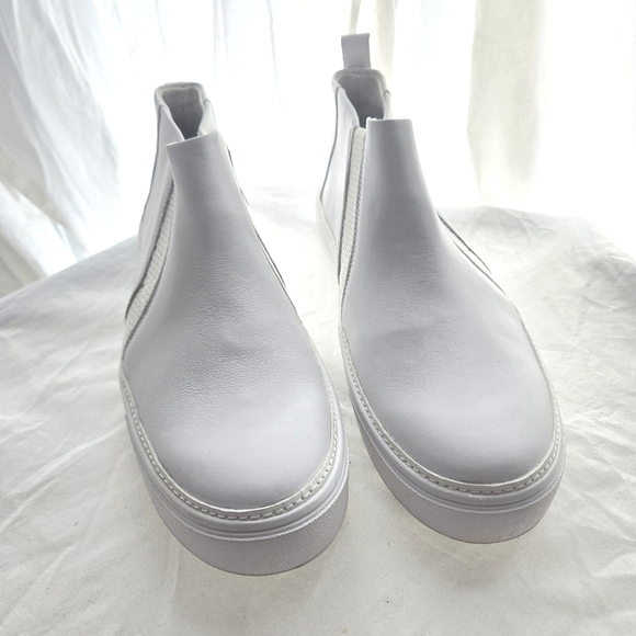 Toms Sneaker Booties NWOB - Picture 2 of 12